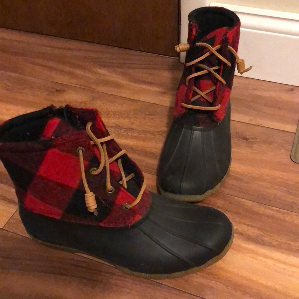 flannel sperry boots